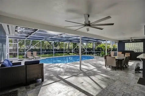 4720 Jefferson Street Hollywood FL 33021