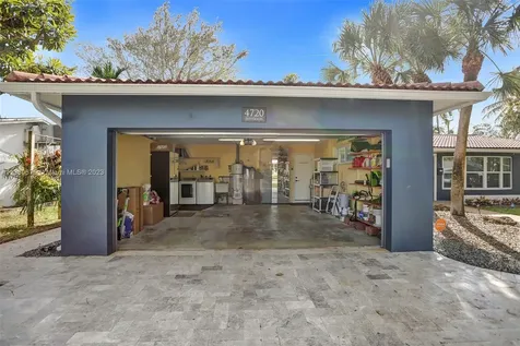 4720 Jefferson Street Hollywood FL 33021