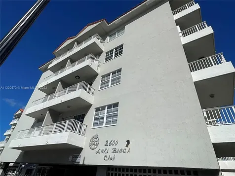 2600 Collins Avenue Miami Beach FL 33140