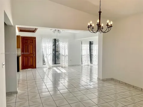 8600 SW 33rd Terrace Miami FL 33155