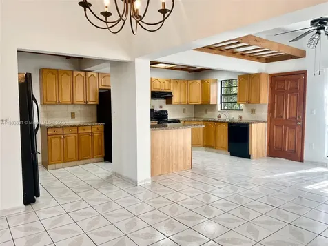 8600 SW 33rd Terrace Miami FL 33155