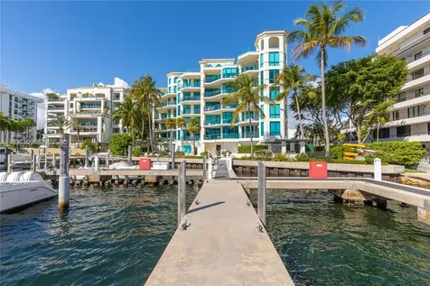 1660 W Glencoe Street Coconut Grove FL 33133
