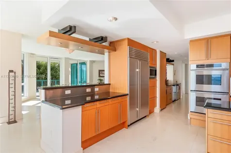 1660 W Glencoe Street Coconut Grove FL 33133