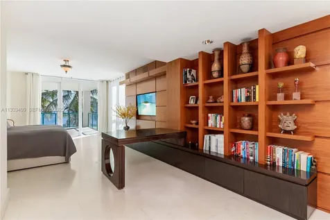 1660 W Glencoe Street Coconut Grove FL 33133