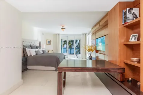 1660 W Glencoe Street Coconut Grove FL 33133