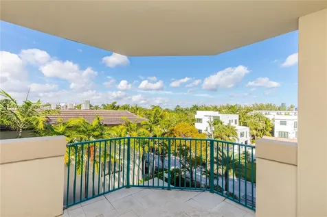 1660 W Glencoe Street Coconut Grove FL 33133