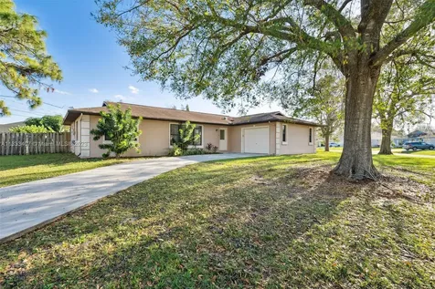 1662 SW Carillo Avenue Port St. Lucie FL 34953