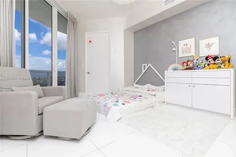 15811 SE Collins Avenue Sunny Isles Beach FL 33160