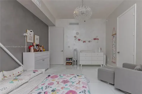 15811 SE Collins Avenue Sunny Isles Beach FL 33160