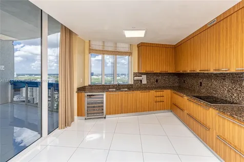 15811 SE Collins Avenue Sunny Isles Beach FL 33160