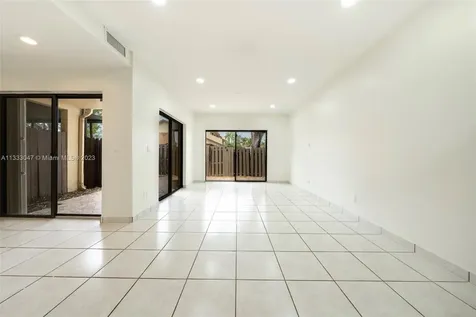 290 SW 97th Avenue Pembroke Pines FL 33025
