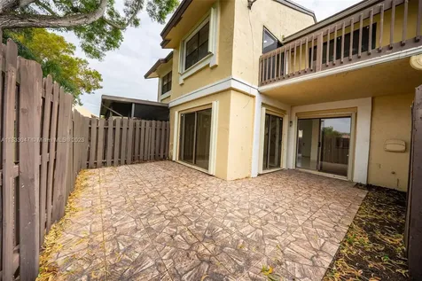 290 SW 97th Avenue Pembroke Pines FL 33025