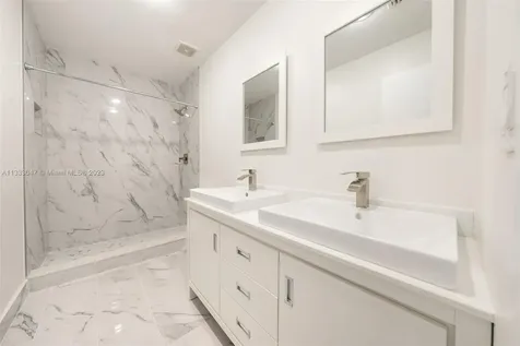 290 SW 97th Avenue Pembroke Pines FL 33025
