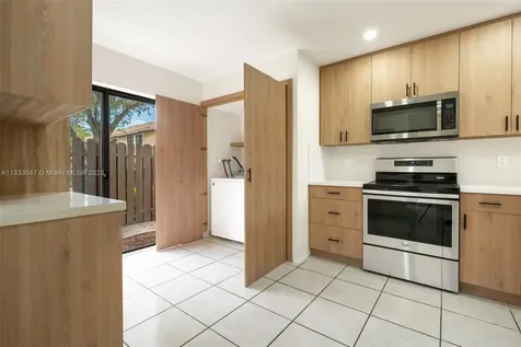 290 SW 97th Avenue Pembroke Pines FL 33025