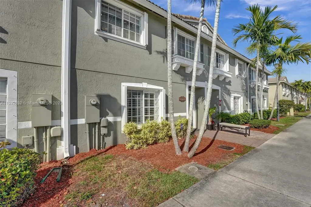 5931 Manchester Way Tamarac FL 33321