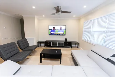 333 SE 3rd Avenue Dania Beach FL 33004