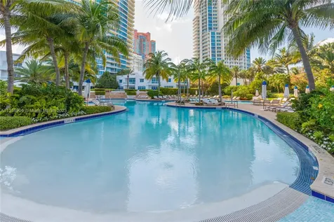 50 S Pointe Drive Miami Beach FL 33139