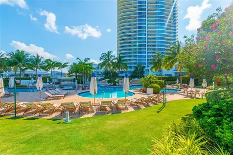 50 S Pointe Drive Miami Beach FL 33139