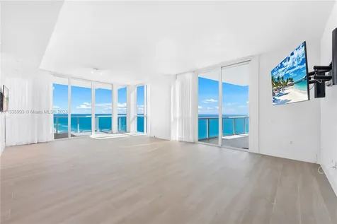 50 S Pointe Drive Miami Beach FL 33139