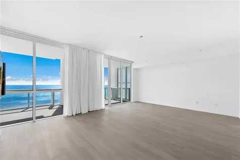 50 S Pointe Drive Miami Beach FL 33139