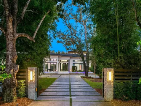 9505 SW 63rd Court Pinecrest FL 33156