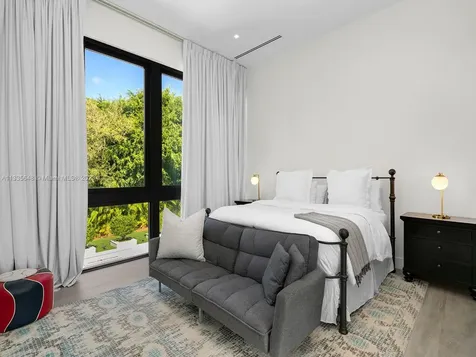 9505 SW 63rd Court Pinecrest FL 33156