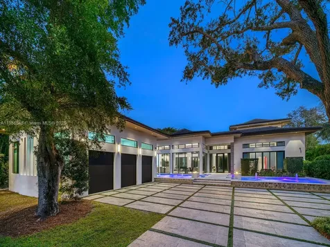 9505 SW 63rd Court Pinecrest FL 33156