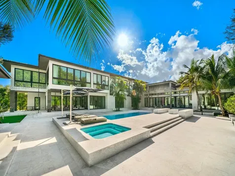 9505 SW 63rd Court Pinecrest FL 33156