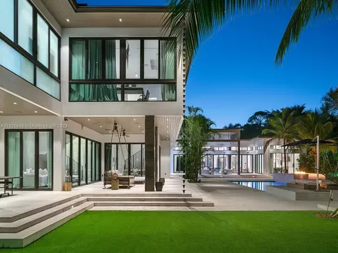 9505 SW 63rd Court Pinecrest FL 33156