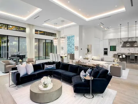 9505 SW 63rd Court Pinecrest FL 33156