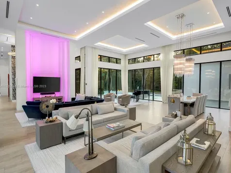 9505 SW 63rd Court Pinecrest FL 33156