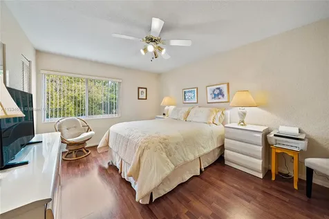 316 Pine Ridge Circle Green Acres FL 33463