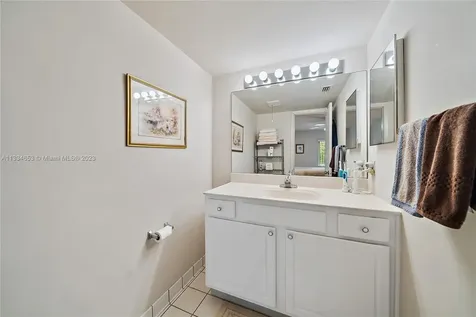 316 Pine Ridge Circle Green Acres FL 33463