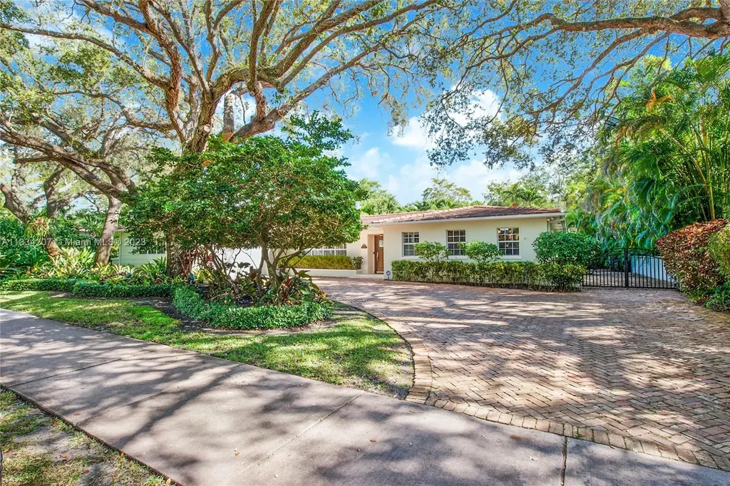6103 Riviera Drive Coral Gables FL 33146