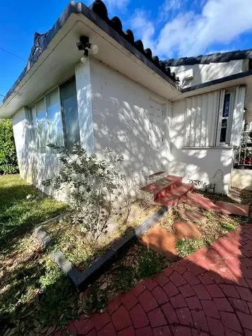 1738 Adams Street Hollywood FL 33020