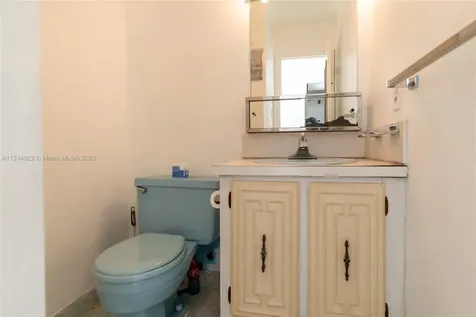 7925 Carlyle Avenue Miami Beach FL 33141