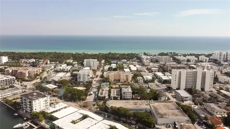 7925 Carlyle Avenue Miami Beach FL 33141