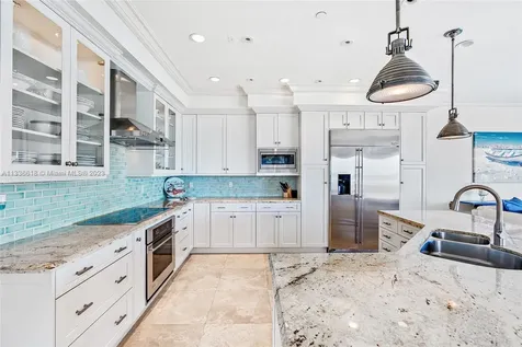 5040 Watersong Hutchinson Island FL 34949