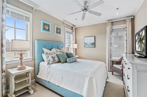 5040 Watersong Hutchinson Island FL 34949