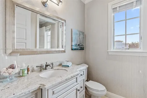 5040 Watersong Hutchinson Island FL 34949