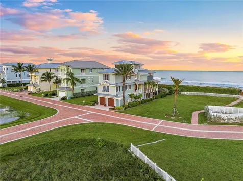 5040 Watersong Hutchinson Island FL 34949