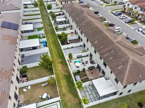 3367 W 106th Terrace Hialeah FL 33018