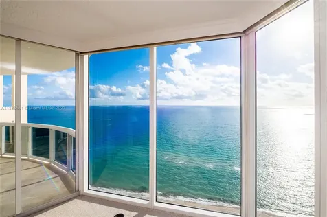 17555 Collins Avenue Sunny Isles Beach FL 33160