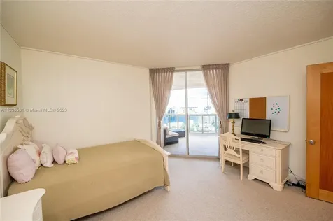 17555 Collins Avenue Sunny Isles Beach FL 33160