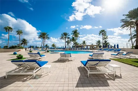 17555 Collins Avenue Sunny Isles Beach FL 33160
