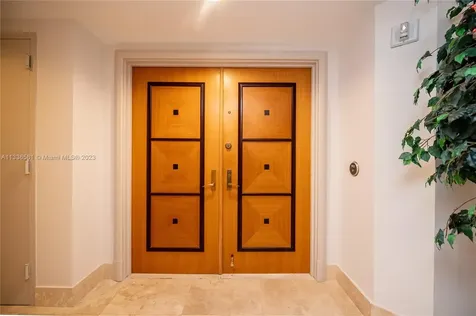 17555 Collins Avenue Sunny Isles Beach FL 33160