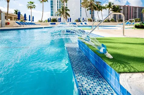 17555 Collins Avenue Sunny Isles Beach FL 33160