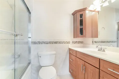 1450 N 12th Court Hollywood FL 33019