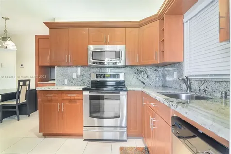 1450 N 12th Court Hollywood FL 33019