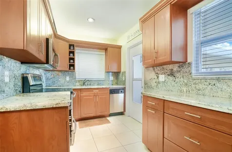 1450 N 12th Court Hollywood FL 33019